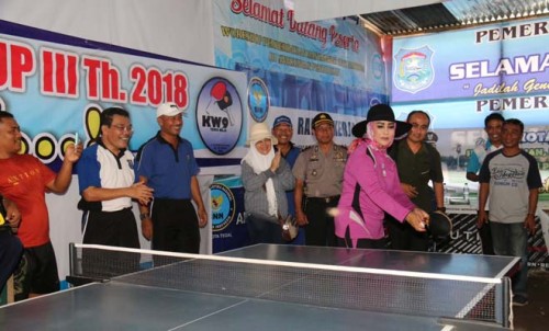 Wali Kota Tegal Buka Turnamen Tenis Meja KW 09 Cup III