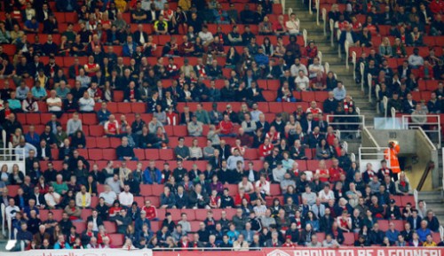 Wenger Cuma Bilang Begini Melihat Ribuan Kursi Kosong di Emirates