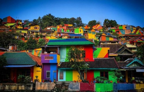 Kampung Warna-Warni Semarang Boroskan APBD