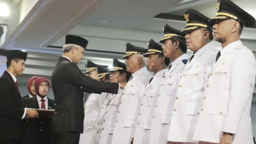 Lantik Empat Kepala Daerah, Gubernur Jateng Minta Persoalan Ideologi Bangsa Harus Diamankan