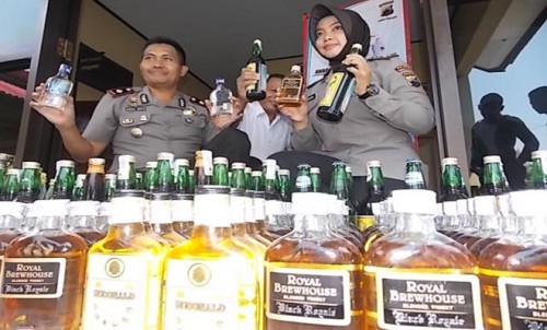 Ribuan Botol Disita, Pegadang Tiarap