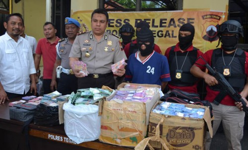 Polisi Bekuk Pembunuh Mayat Dalam Karung