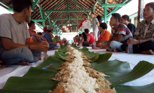 Tradisi Megengan, Napi Lapas Pekalongan Makan Nasi Urap Bersama