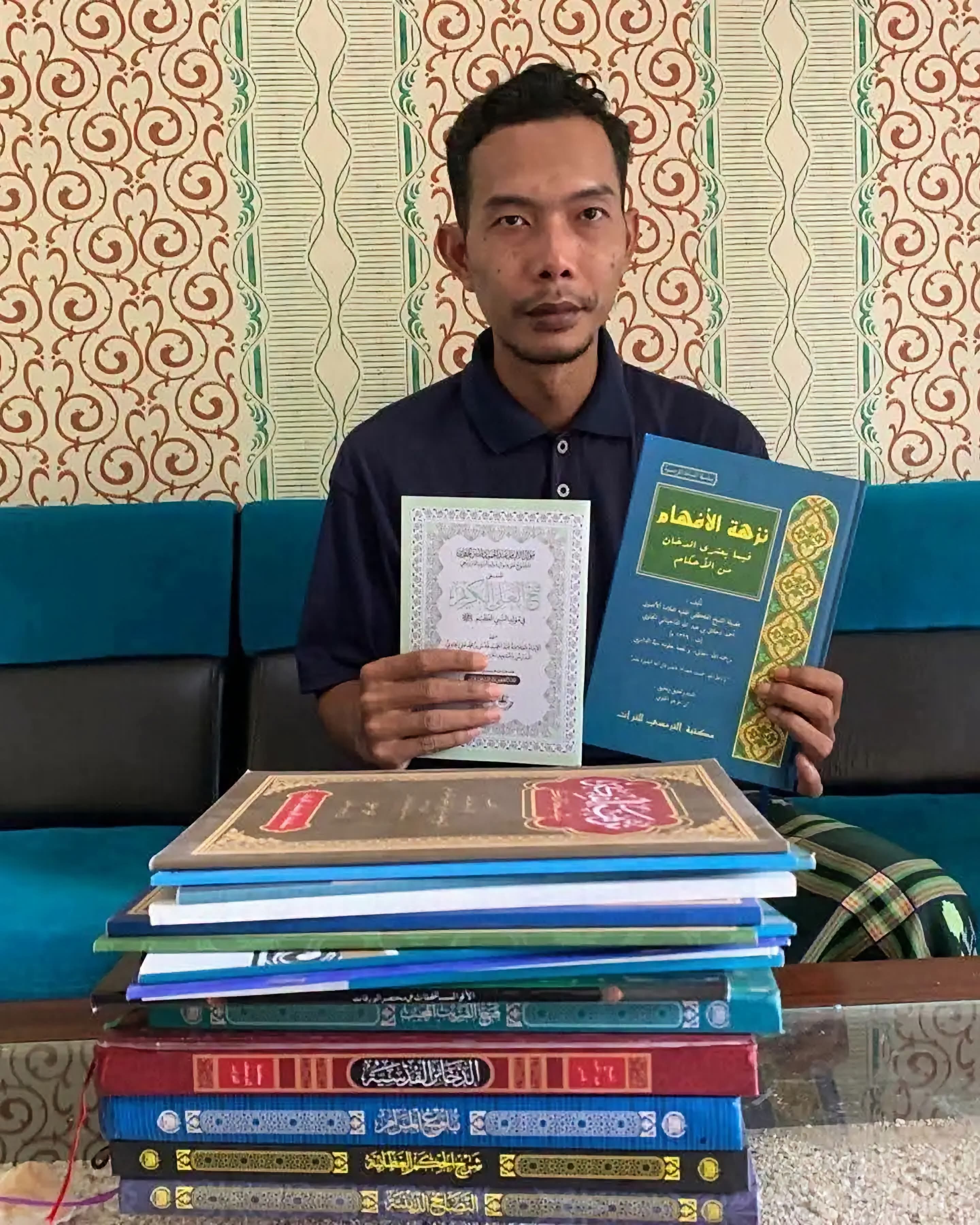 Jadi Tukang Bangunan, Mbah Riyan atau di Kenal Ibnu Harjo Al Jawi Raih MUI Award 2026